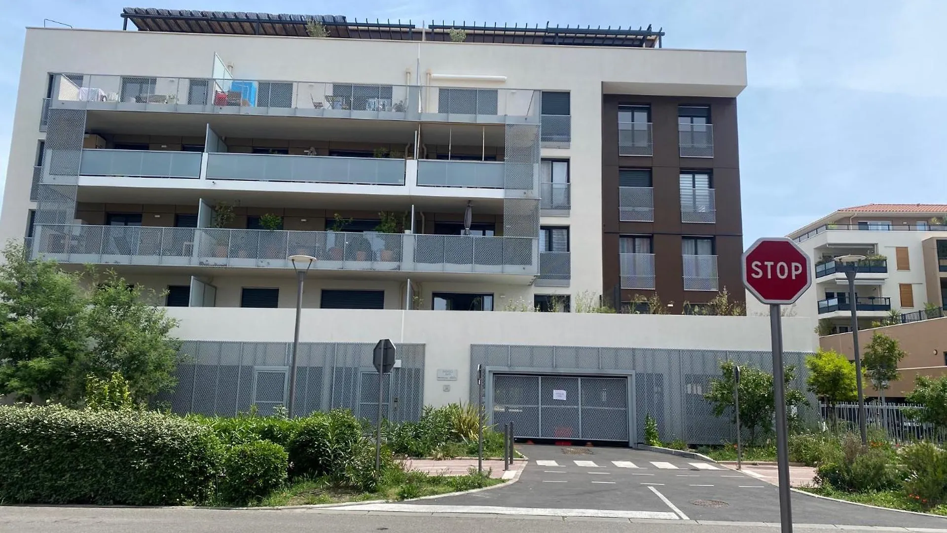 Appartement Type 2 Neuf +Grande Terrasse Le Lavandou